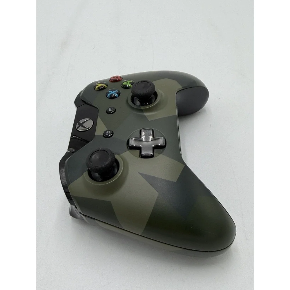 Microsoft Xbox One Wireless Controller Model 1537 Armed Forces Green Camo NO LID
